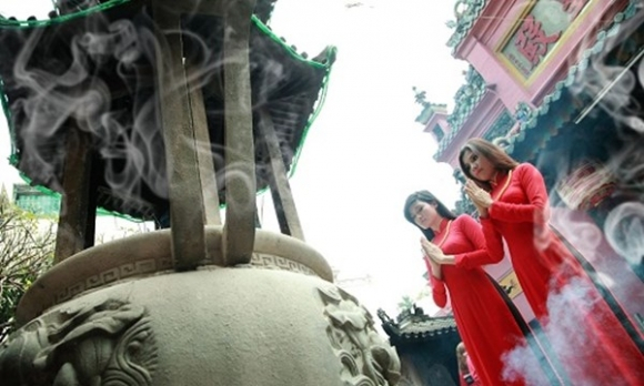 Việc xuất h&agrave;nh đầu năm nay n&ecirc;n để s&aacute;ng m&ugrave;ng 1, đi v&agrave;o giờ M&atilde;o (5-7 giờ). Ảnh minh họa