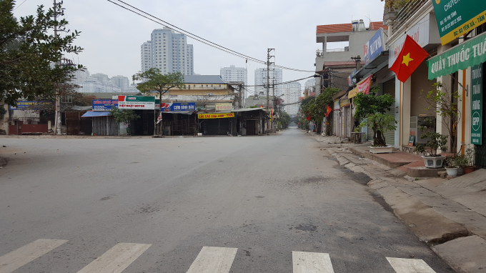 Đường Y&ecirc;n X&aacute; kh&ocirc;ng một b&oacute;ng người.