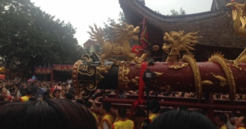 Bắc Ninh: Hàng nghìn người chen chân dự lễ hội pháo Đồng Kỵ