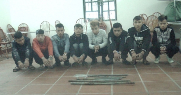 Nhóm thanh niên “xin đểu” trên cao tốc khai gì?