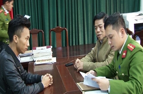 Huế: Mâu thuẫn với bạn cùng lớp, nữ sinh cấp 3 nhờ bạn trai đến... xử lý