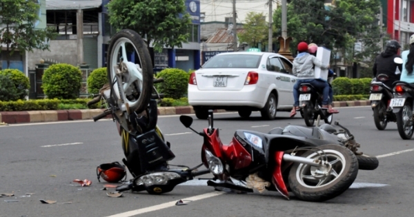 Nghỉ lễ, bao giờ hết những tin đau?