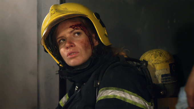 Hỏa Th&aacute;p: Phim h&agrave;nh động kịch t&iacute;nh nhất định phải xem ng&agrave;y đầu năm mới