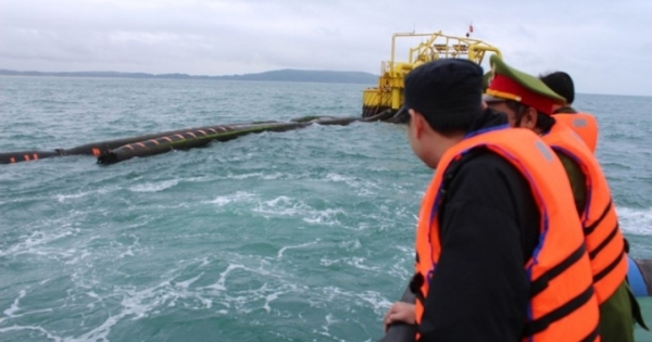 Ống dẫn dầu 40 tỉ của Dung Quất mất tích trên biển