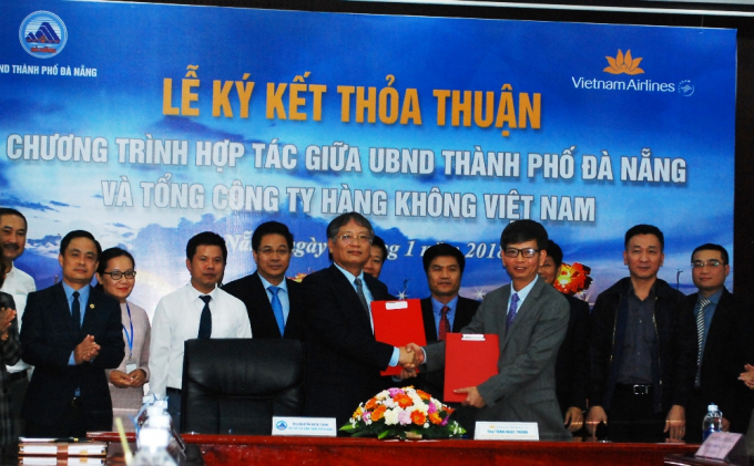 Lễ k&yacute; kết thỏa thuận hợp t&aacute;c giữa UBND TP Đ&agrave; Nẵng v&agrave;&nbsp;Vietnam Airlines.&nbsp;