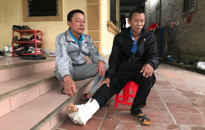 Một người cha tr&ecirc;n địa b&agrave;n tỉnh Nghệ An bị con trai đ&aacute;nh g&atilde;y xương sườn, bầm t&iacute;m khắp người.