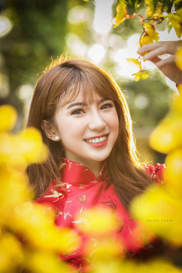 Giang b&eacute;n duy&ecirc;n với vai tr&ograve; l&agrave; một mẫu ảnh từ rất sớm. Năm lớp 7, Giang đ&atilde; bắt đầu tham gia chụp ảnh v&agrave; hiện tại c&ocirc; bạn cũng đang l&agrave;m mẫu ảnh cho trường, một số cửa h&agrave;ng thời trang tại S&agrave;i G&ograve;n.