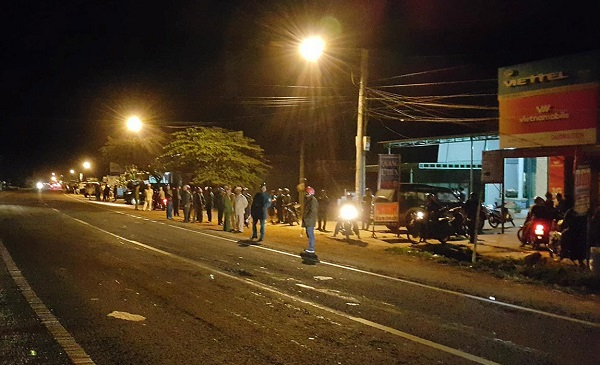 Lực lượng chức năng phong tỏa hiện trường.