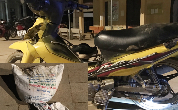 Chiếc xe m&aacute;y c&ugrave;ng tang vật trộm ch&oacute; bị bắt giữ. (Ảnh: CA Thanh H&oacute;a)