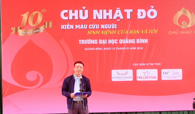 Đại diện B&aacute;o Tiền Phong ph&aacute;t biểu tại Ng&agrave;y hội hiến m&aacute;u t&igrave;nh nguyện.