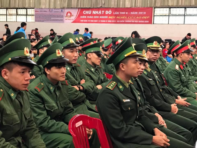 Ấm &aacute;p ng&agrave;y hội hiến m&aacute;u t&igrave;nh nguyện