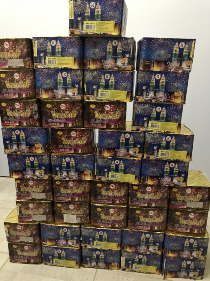 Số lượng 55 kg ph&aacute;o lậu bị thu giữ s&aacute;ng 17/1.