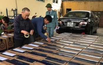 Quảng Ninh: Bắt giữ 55.000 bao thuốc lá ngoại nhập lậu