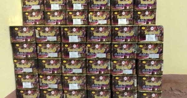 Kon Tum: Đồn biên phòng Cửa khẩu Bờ Y tiếp tục thu giữ 260kg pháo lậu