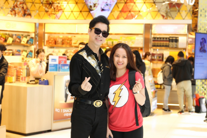 Danh ca Ngọc Sơn trải nghiệm văn h&oacute;a Th&aacute;i Lan