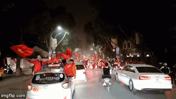 Triệu con tim đất Việt có một đêm vỡ òa