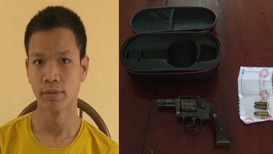 Đối tượng Mạnh v&agrave; tang vật của vụ &aacute;n.