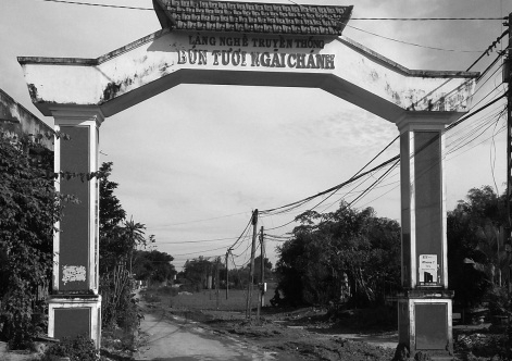 Cần c&oacute; giải ph&aacute;p về m&ocirc;i trường tại l&agrave;ng nghề b&uacute;n tươi Ng&atilde;i Ch&aacute;nh.