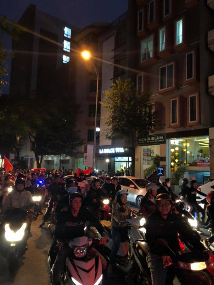 Lần đầu ti&ecirc;n trong lịch sử b&oacute;ng đ&aacute; Việt Nam v&agrave;o chung kết giải đấu tầm cỡ ch&acirc;u lục.