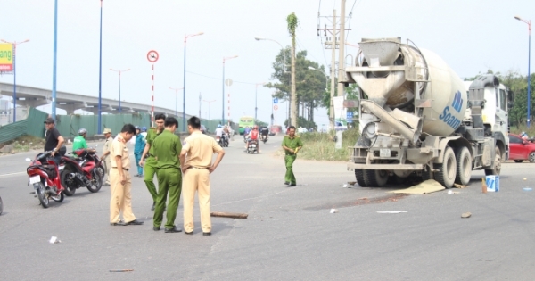 TP HCM: Xe bồn ôm cua cán nữ công nhân tử vong thương tâm