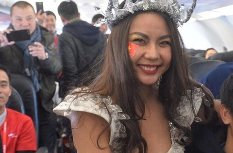 “Ăn mặc phản cảm trên chuyến bay là hình ảnh xấu xí”