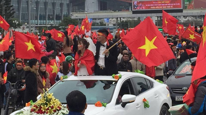 Đo&agrave;n xe d&acirc;u đặc biệt được cả triệu người chung vui trong ng&agrave;y đ&oacute;n tuyển U23 trở về