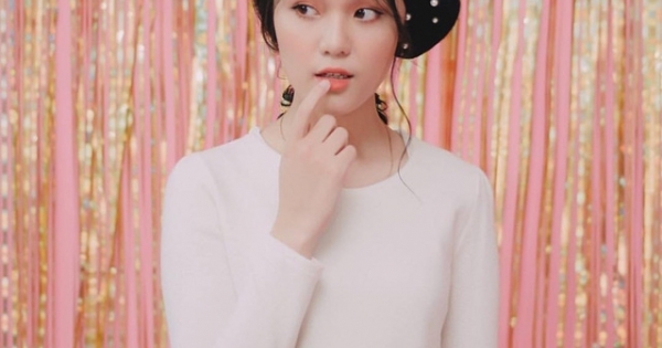 Hé lộ bạn gái của Duy Mạnh - đội phó U23 Việt Nam cắm quốc kỳ trên tuyết trắng