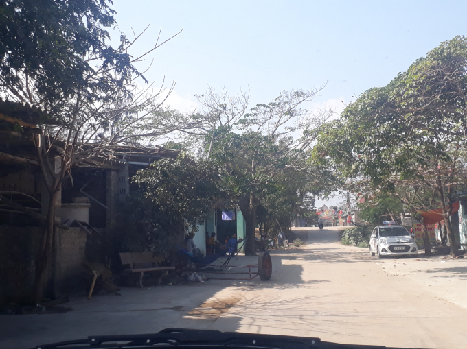 C&aacute;c ki ốt tại biển H&ograve;n C&acirc;u nơi c&oacute; nhiều nh&agrave; h&agrave;ng kinh doanh dịch vụ nhạy cảm.