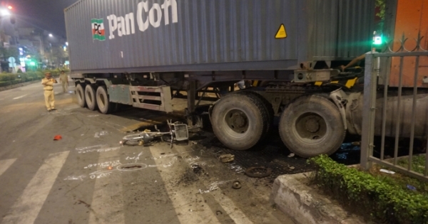 “Hung thần” ôm cua tông xe đạp làm một người chết