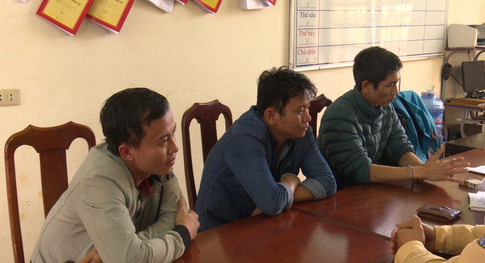 Ba đối tượng tại cơ quan c&ocirc;ng an.