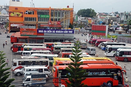 "Tổ chức, sắp xếp, trang bị hiện đại bến xe tàu phà Cần Thơ là làm đẹp cho Thành phố"