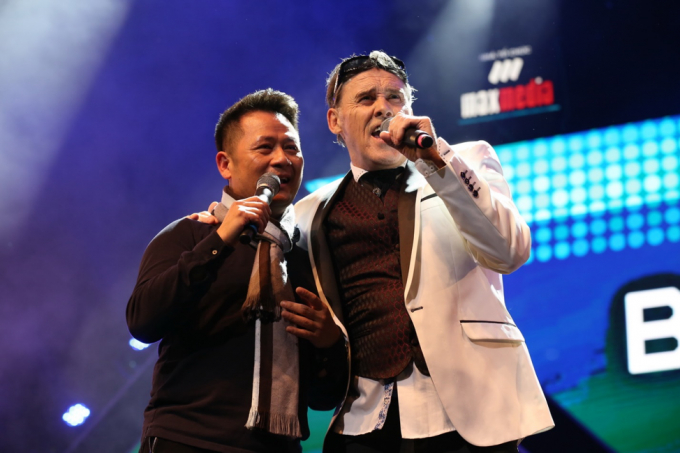 Bad Boys Blue thăng hoa, fan Việt