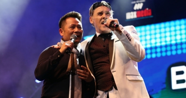 Bad Boys Blue thăng hoa, fan Việt "tan chảy" trong Liveshow Welcoming 2019