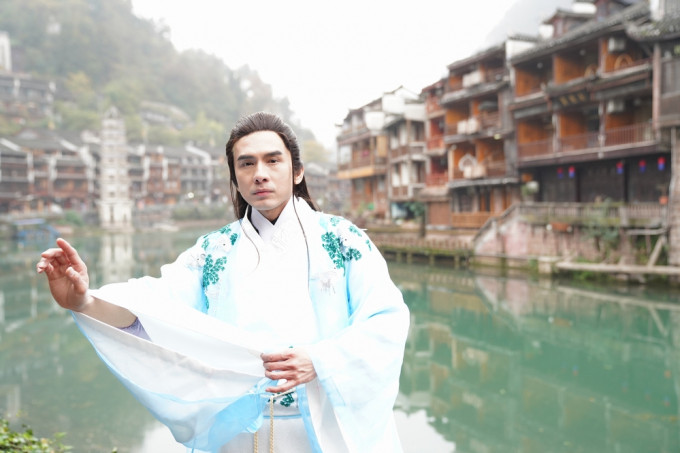 Anh Bo Đan Trường trở lại với h&igrave;nh ảnh một thời thanh xu&acirc;n của m&igrave;nh khiến bao fangirl xi&ecirc;u l&ograve;ng.&nbsp;