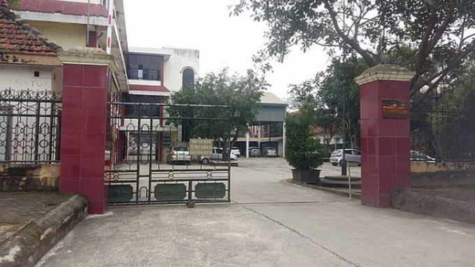 Cục QLTT Nghệ An đ&atilde; tạm đ&igrave;nh chỉ c&ocirc;ng t&aacute;c với 4 c&ocirc;ng chức c&oacute; biểu hiện vi phạm c&ocirc;ng t&aacute;c.