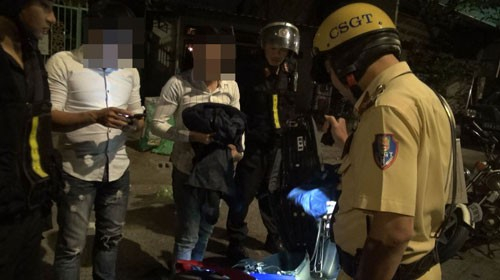 Tổ c&ocirc;ng t&aacute;c 363 tuần tra v&agrave;o rạng s&aacute;ng 3-1.