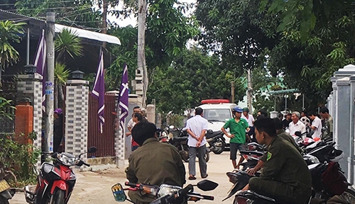 Điều tra vụ 2 mẹ con tử vong trên người nhiều vết thương