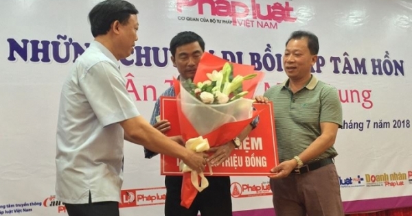 Báo Pháp luật Việt Nam - Ngọn lửa nhỏ góp phần nhân rộng tình yêu thương