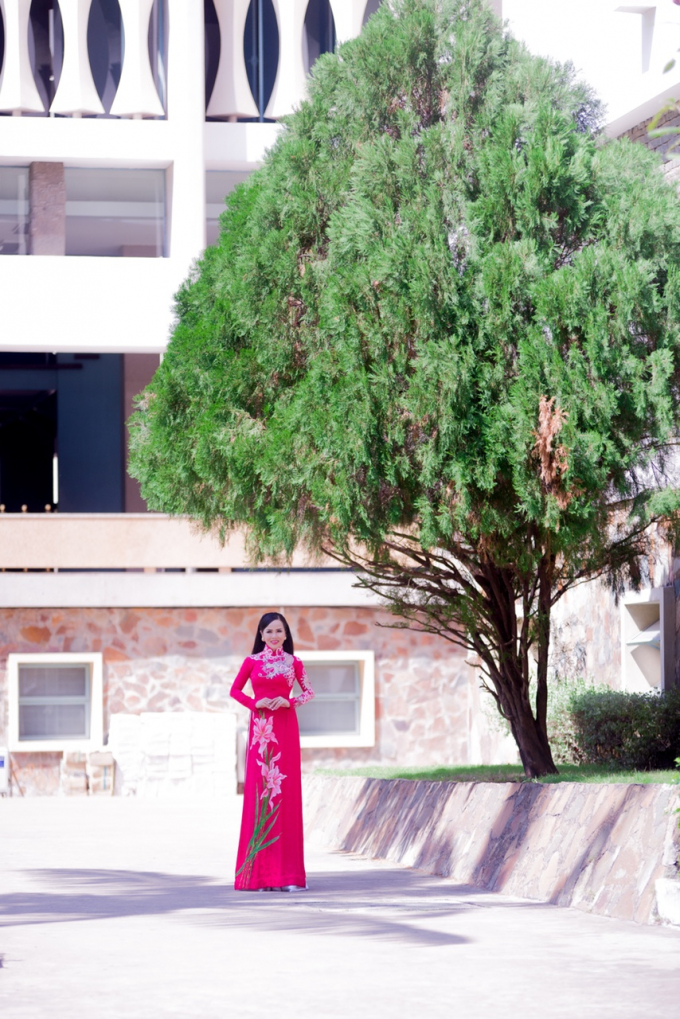 Ngắm vẻ đẹp đằm thắm của Hoa hậu doanh nh&acirc;n Đặng Huỳnh Thanh