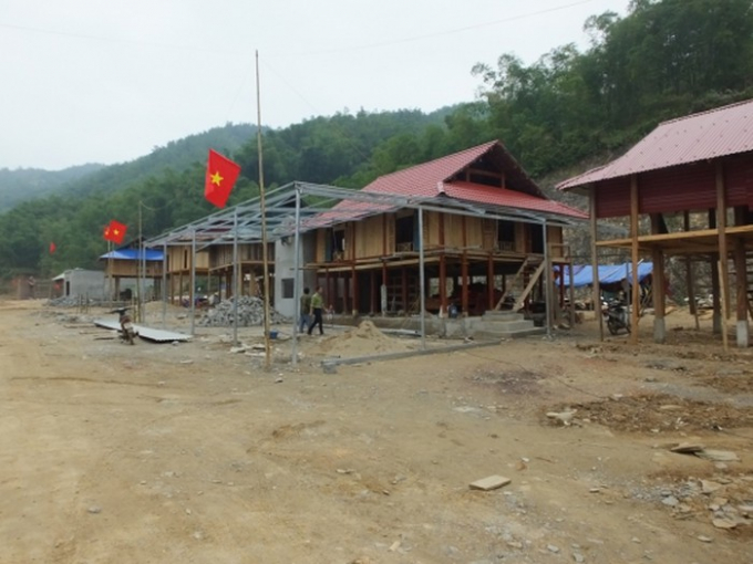 84 căn nh&agrave; mới được x&acirc;y dựng khang trang gi&uacute;p b&agrave; con đ&oacute;n Tết.