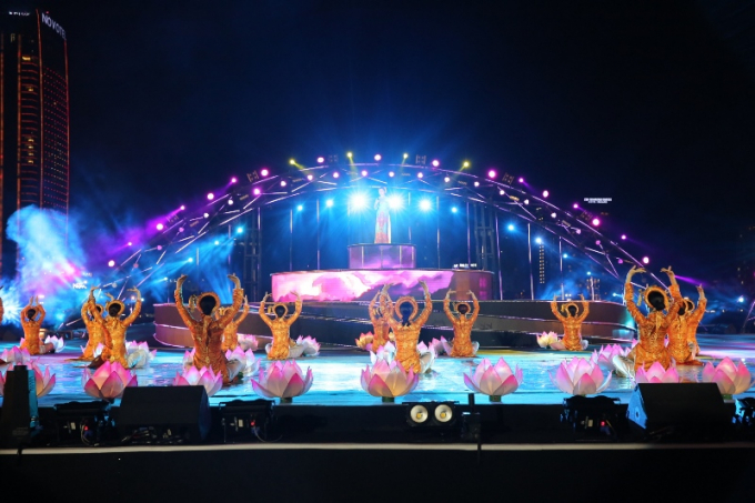 S&acirc;n khấu ph&aacute;o hoa DIFF 2018