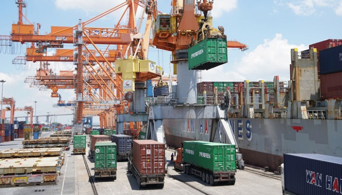 Tổng trị gi&aacute; xuất khẩu của Việt Nam đạt 243,48 tỷ USD, tăng 13,2% so với năm 2017. Ảnh: Quang Ph&uacute;c.