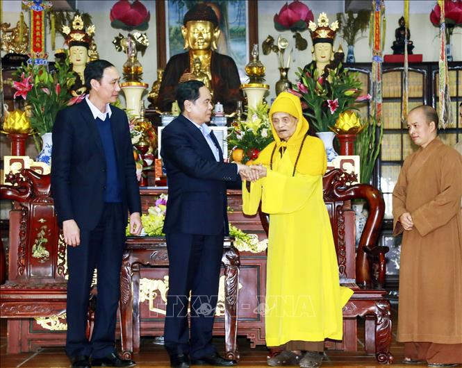 &Ocirc;ng Trần Thanh Mẫn đến thăm, ch&uacute;c Tết HT.Th&iacute;ch Phổ Tuệ - Ảnh: Nguyễn D&acirc;n/TTXVN