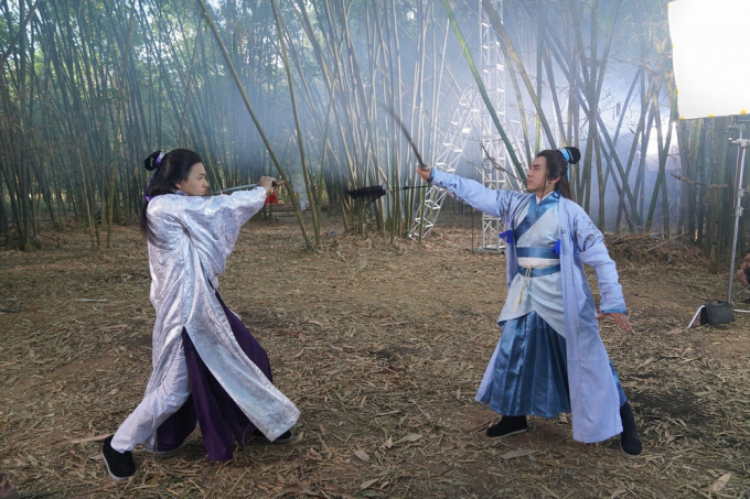 Đan Trường khoe t&agrave;i v&otilde; thuật trong MV &ldquo;Mưa tr&ecirc;n cuộc t&igrave;nh&rdquo;.