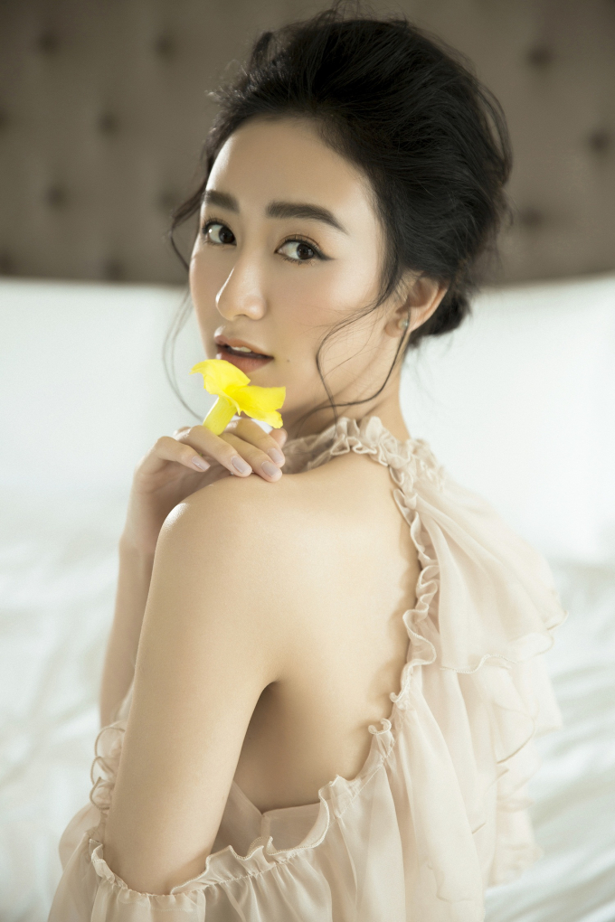 Ngắm vẻ đẹp tinh kh&ocirc;i, nữ t&iacute;nh của H&agrave; Thu trước thềm năm mới Kỷ Hợi