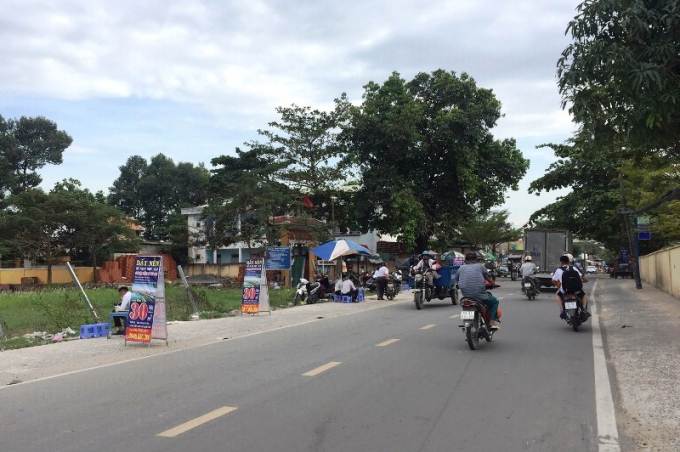 D&ugrave; đ&atilde; cận Tết nguy&ecirc;n đ&aacute;n nhưng d&acirc;n m&ocirc;i giới nh&agrave; đất vẫn rất kh&oacute; t&igrave;m kh&aacute;ch mua. Ảnh: Đại Việt.