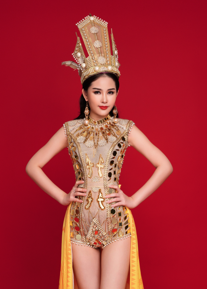 Ng&acirc;n Anh mang h&igrave;nh tượng mẹ &Acirc;u Cơ đến Miss Intercotinental 2018