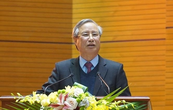 Thường trực Ban B&iacute; thư Trần Quốc Vượng ph&aacute;t biểu tại Hội nghị.