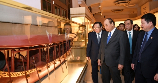 Thủ tướng: Tại sao lịch sử chưa phải là môn học hấp dẫn?