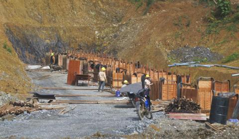 Dự &aacute;n đường sắt cao tốc L&agrave;o-Trung Quốc đang được triển khai.&nbsp;